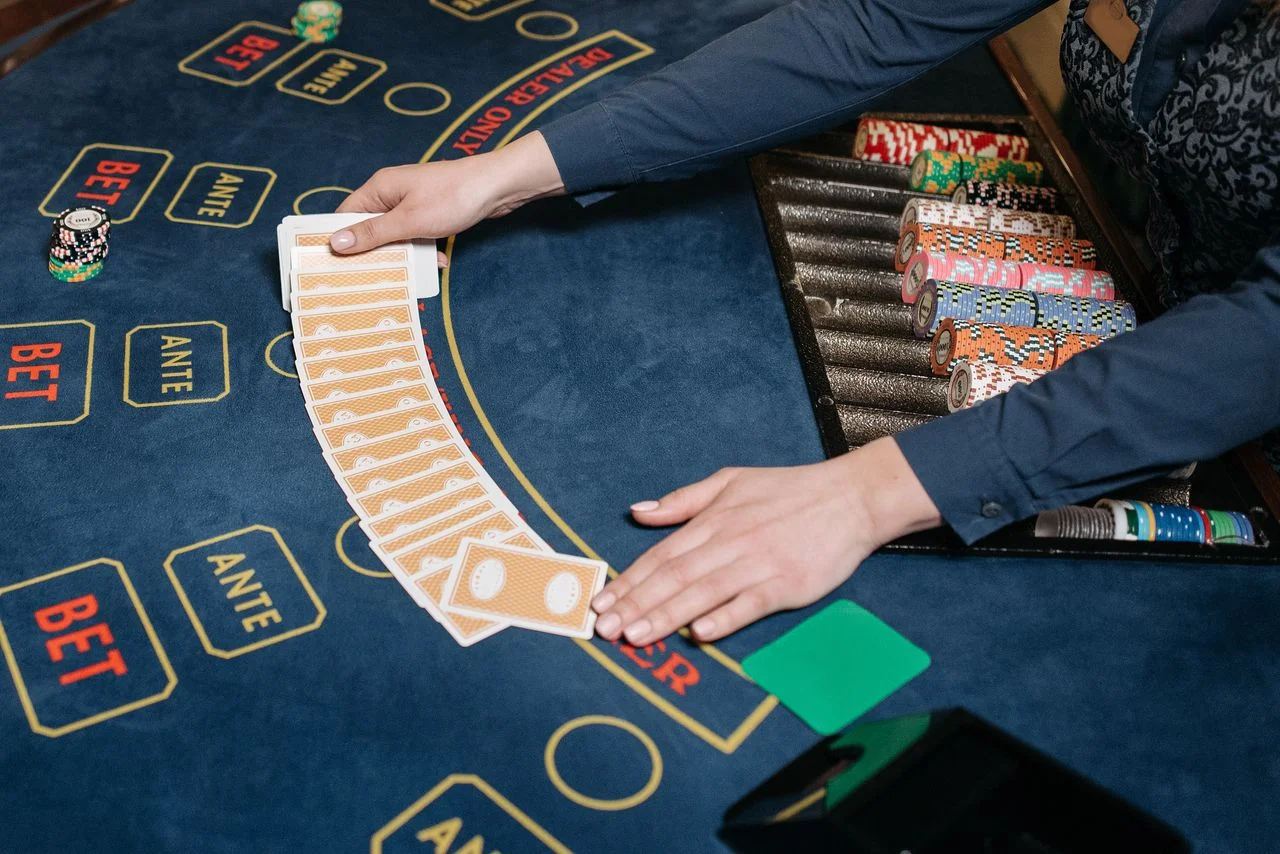 Kiểm tra luật chơi và cơ chế vận hành Roulette